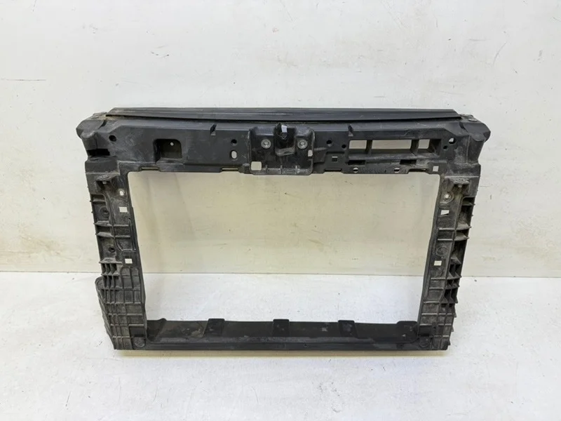 Панель передняя (телевизор) Volkswagen Polo 2020- 6