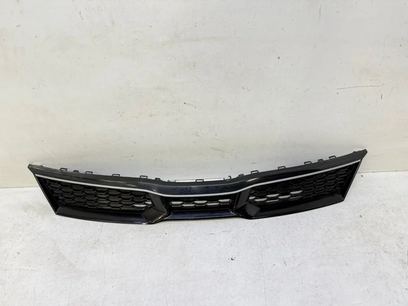 Решетка радиатора KIA Rio X-Line 2020-2022 4