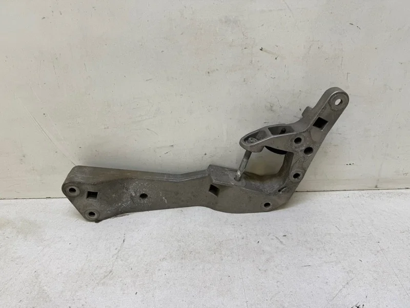 Кронштейн акпп Bmw 3er 2018- G20