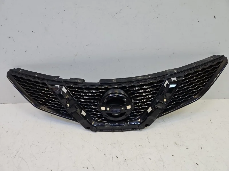 Решетка радиатора Nissan Qashqai 2014-2019 J11