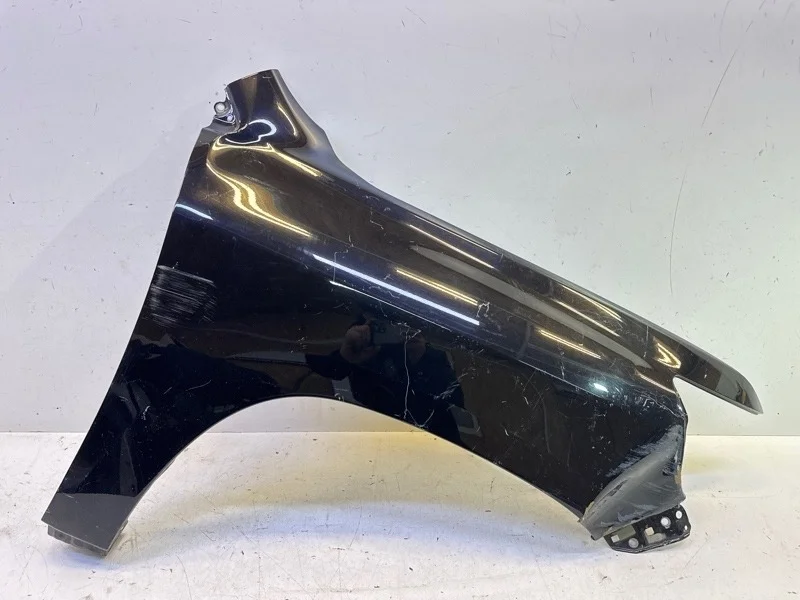 Крыло Toyota Land Cruiser 2015-2022 200