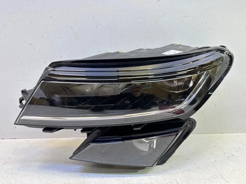 Фара Skoda Kodiaq 2016-2022