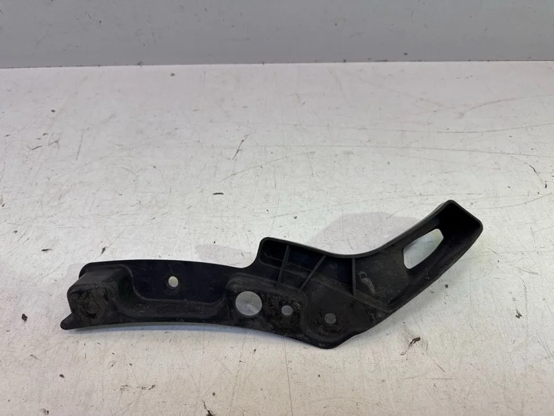 Кронштейн бампера Mercedes-Benz GLC 2015-2018 X253