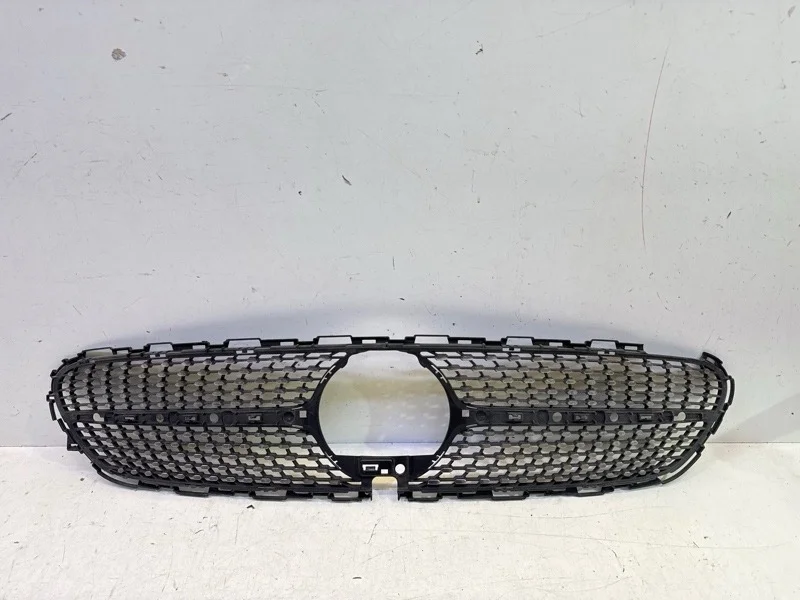 Решетка радиатора Mercedes-Benz -Class 2020-2023 W213