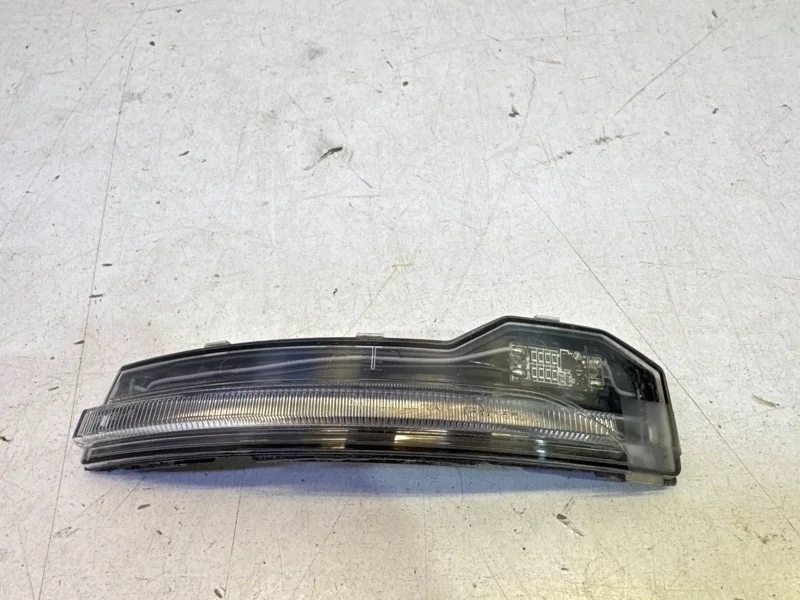 Повторитель поворота Kia Sorento 2020-2025 4