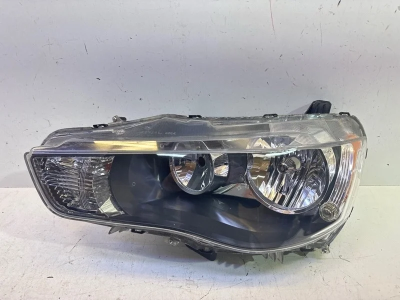 Фара Mitsubishi Lancer 2010-2015