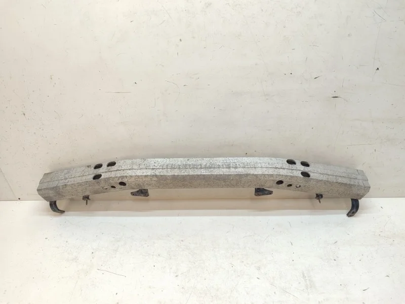 Усилитель бампера Lexus LX 2012-2015 3