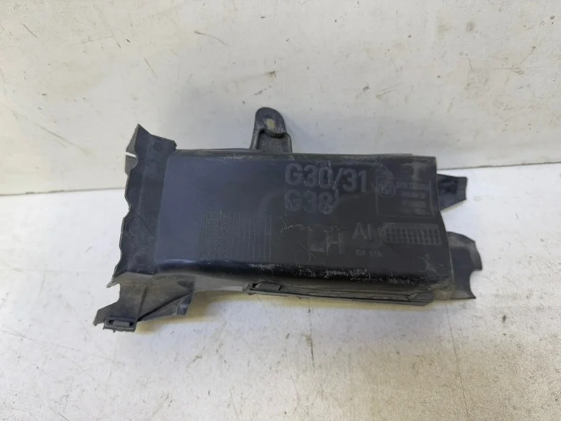 Воздуховод тормозного механизма BMW 5er 2016- G30