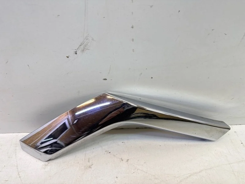 Накладка бампера Mitsubishi Pajero Sport 2015-2021 3