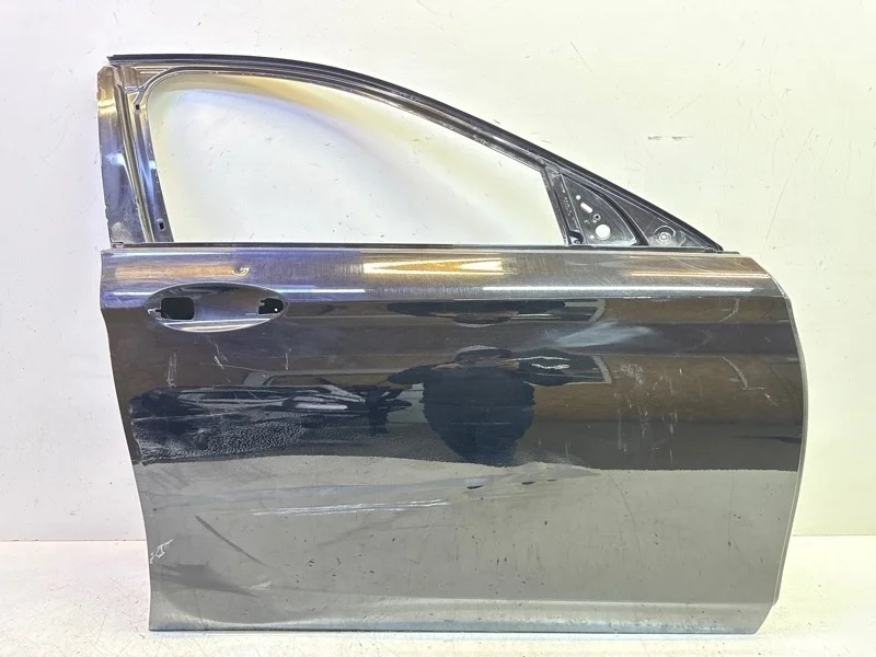 Дверь Mercedes-Benz -Class 2016-2023 W213
