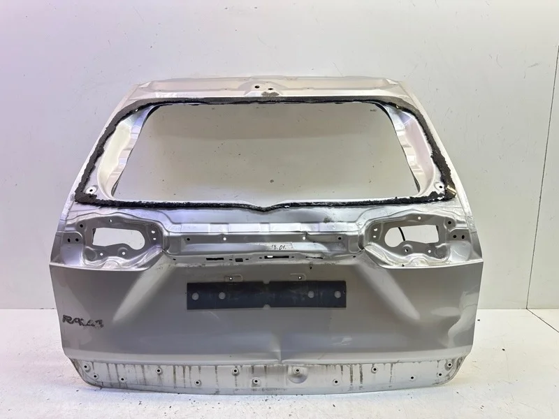 Крышка багажника Toyota Rav4 2018-2025 XA50