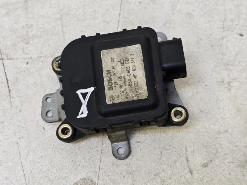 Моторчик заслонки отопителя AUDI A6 1997-2004 C5