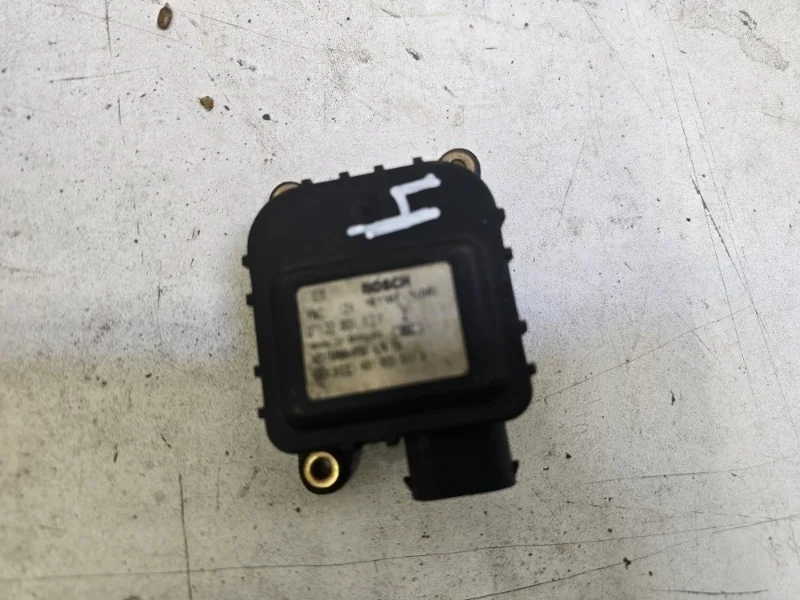 Моторчик заслонки отопителя AUDI A6 1997-2004 C5