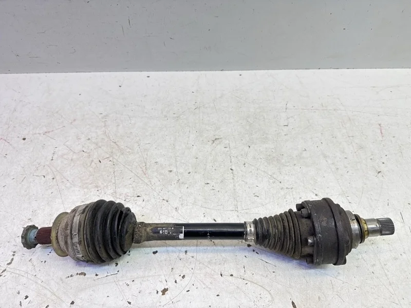 Привод колеса AUDI A1 2010-2015 8X