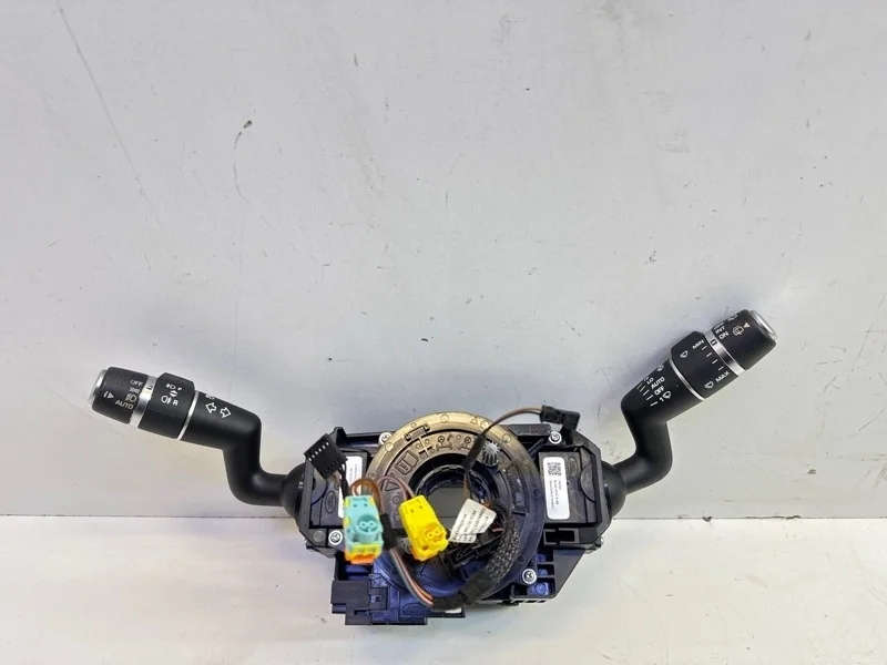 Подрулевой переключатель Land Rover Range Evoque 2011-2018 L538