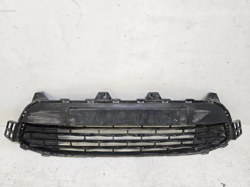 Решетка бампера Kia Rio 2017-2020 4