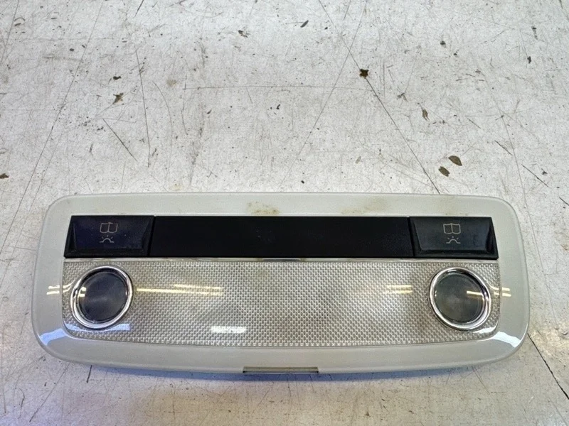 Плафон салонный Mercedes-Benz -Class 2011-2014 W204