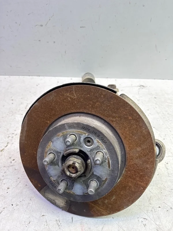 Кулак поворотный Land Rover Range Evoque 2012-2018 L538