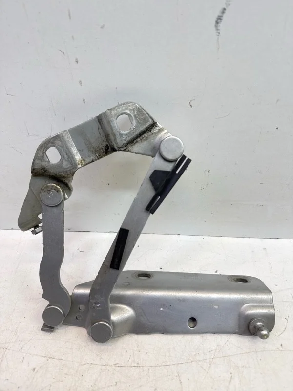 Петля капота Land Rover Range Evoque 2015-2018 L538