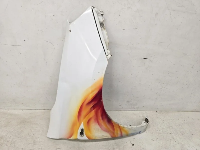 Крыло Lada Granra 2018- FL