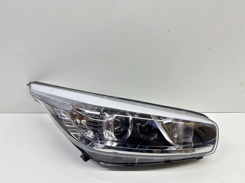 Фара Kia Ceed 2015-2018 JD