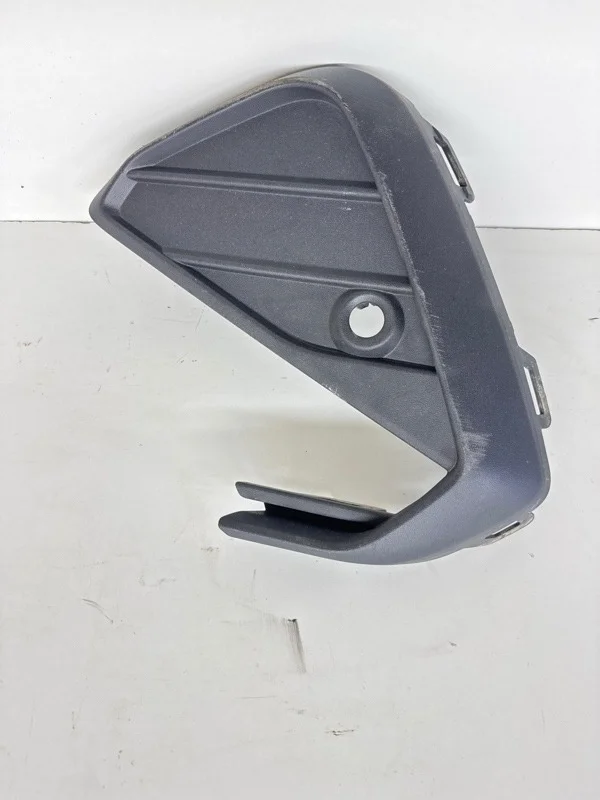 Решетка бампера Volkswagen Polo 2020-2024 6