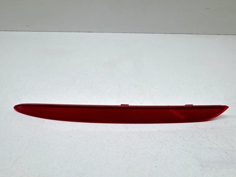 Отражатель Mercedes-Benz -Class 2016-2022 W213