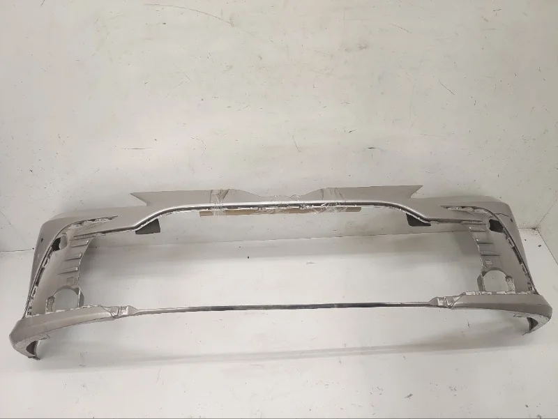 Бампер Toyota Camry 2020-2024 70