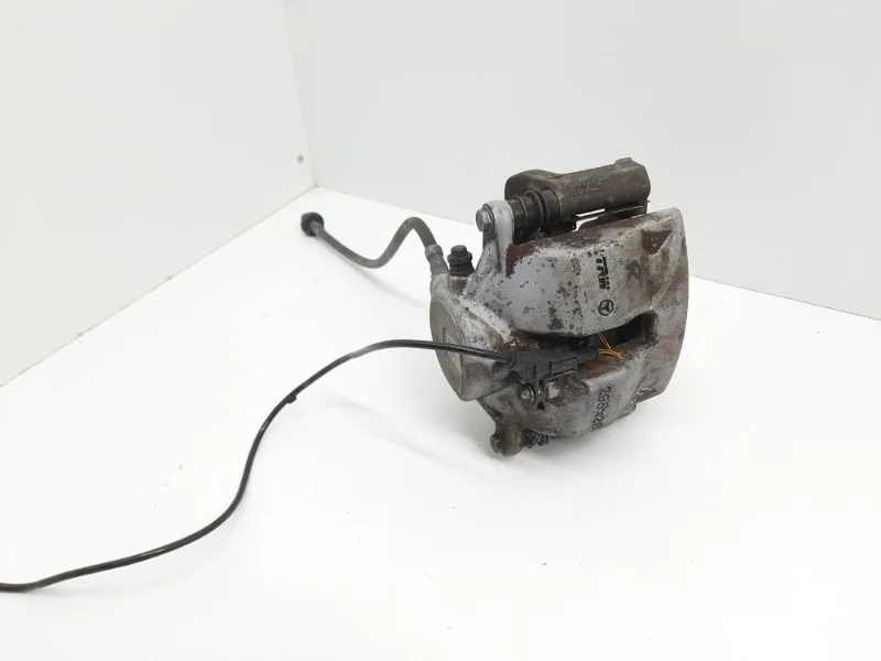 Суппорт тормозной Mercedes-Benz -Class 2011-2014 W204