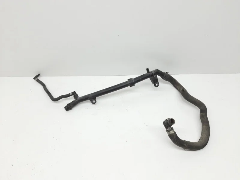 Трубка охлаждающий жидкости Mercedes-Benz -Class 2011-2014 W204