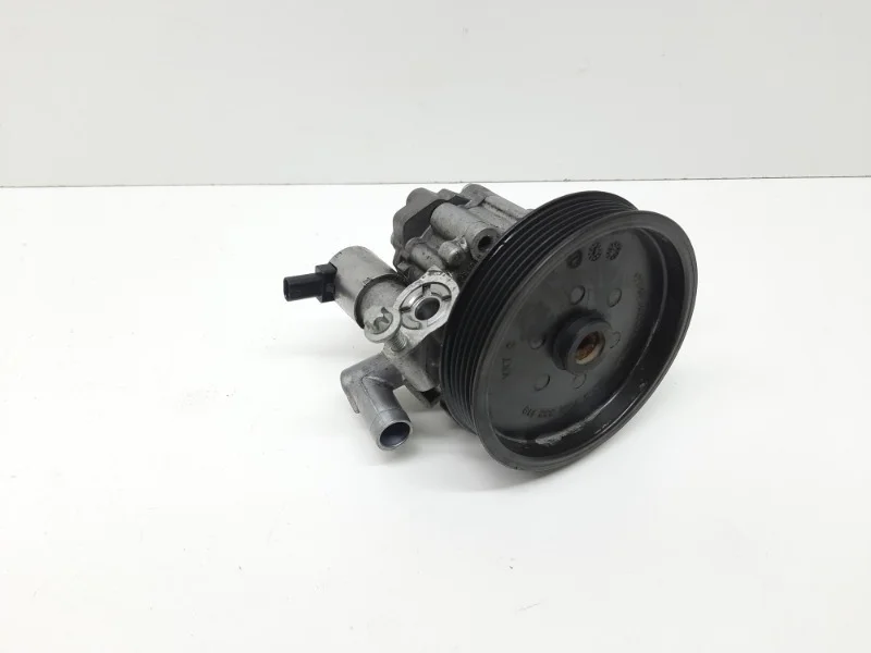 Насос гидроусилителя Mercedes-Benz -Class 2011-2014 W204