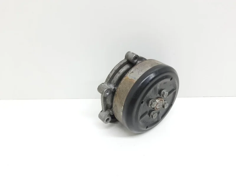 Помпа Mercedes-Benz -Class 2011-2014 W204