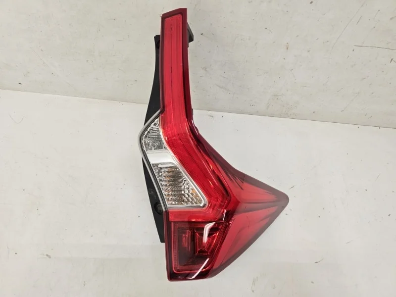 Фонарь Mitsubishi Pajero Sport 2015-2021 3