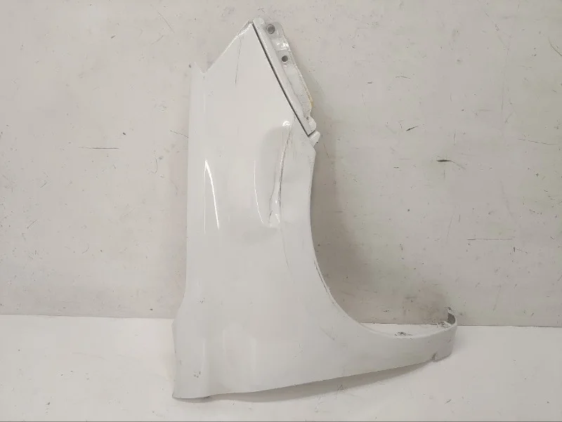 Крыло Lada Granta 2011-