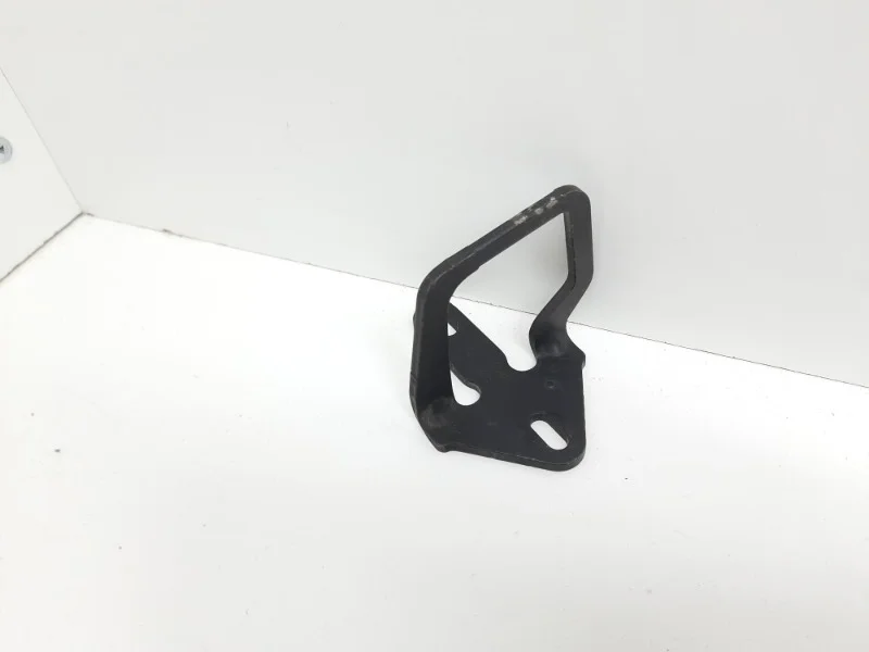 Петля капота Mercedes-Benz A-Class 2018-2023 W177