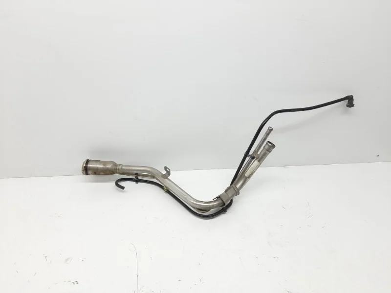 Горловина Ford Focus 2011-2015 3