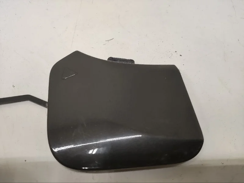 Заглушка буксировочного крюка BMW X6 2019- G06