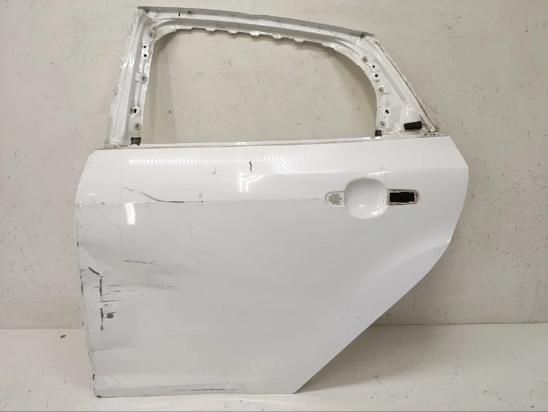 Дверь Ford Focus 2014-2019 3