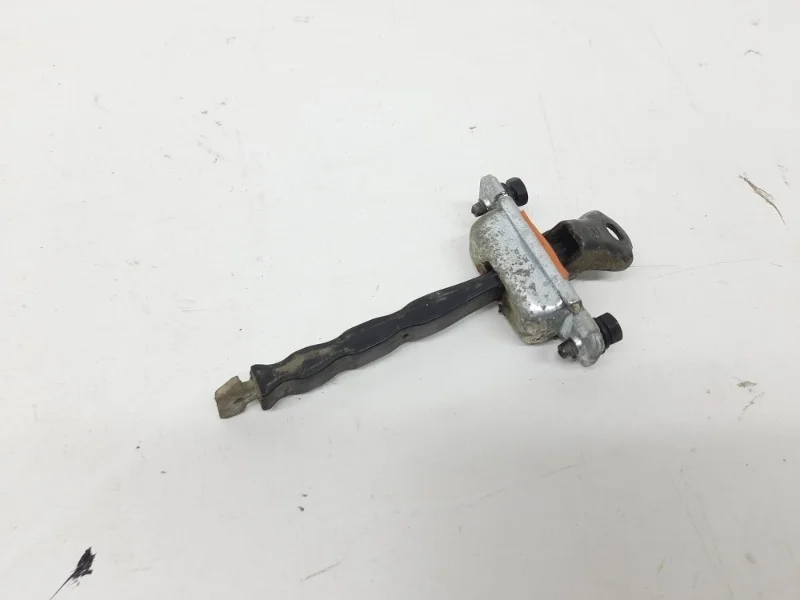 Ограничитель двери Hyundai Solaris 2017-2024