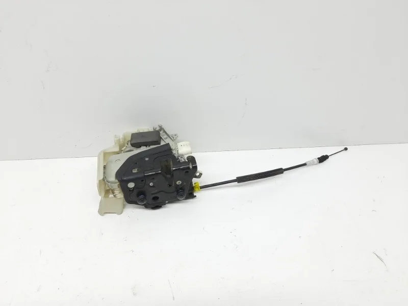 Замок двери AUDI A1 2010-2014 8X