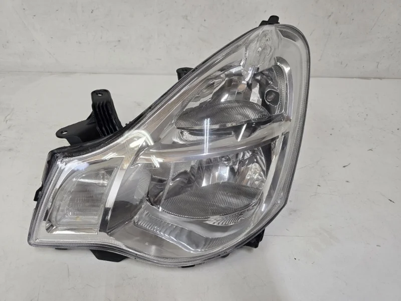 Фара Nissan Almera 2013-2018 G15