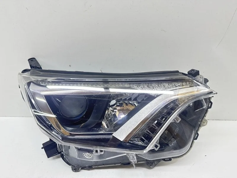 Фара Toyota Rav4 2016-2019 40