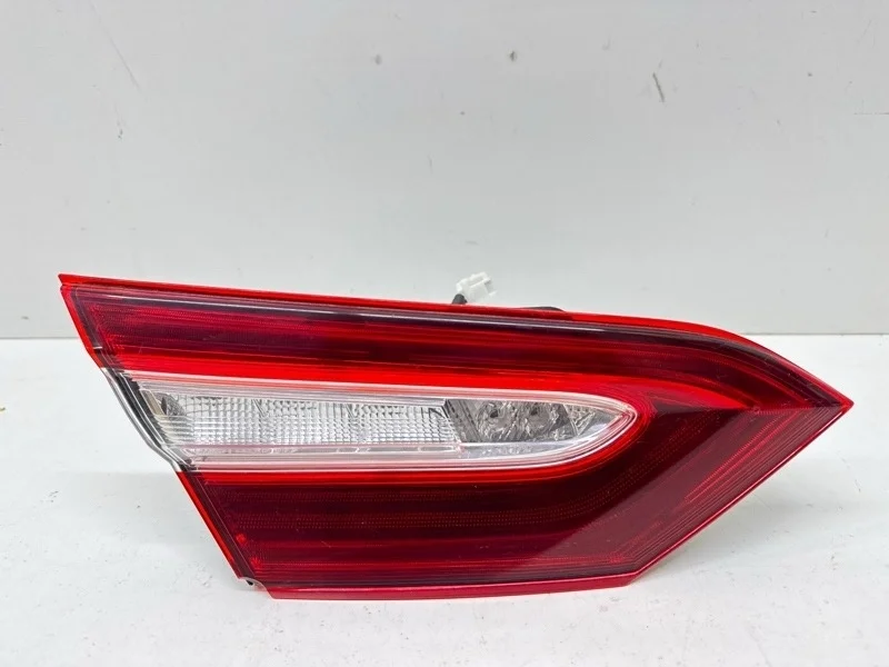 Фонарь TOYOTA Camry XV70