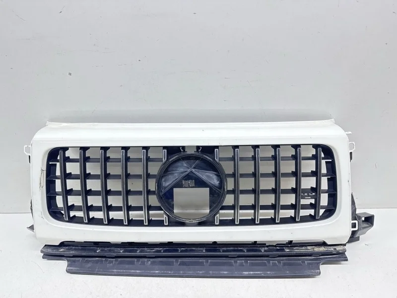 Решетка радиатора Mercedes-Benz G-Class 2018-2025 W463