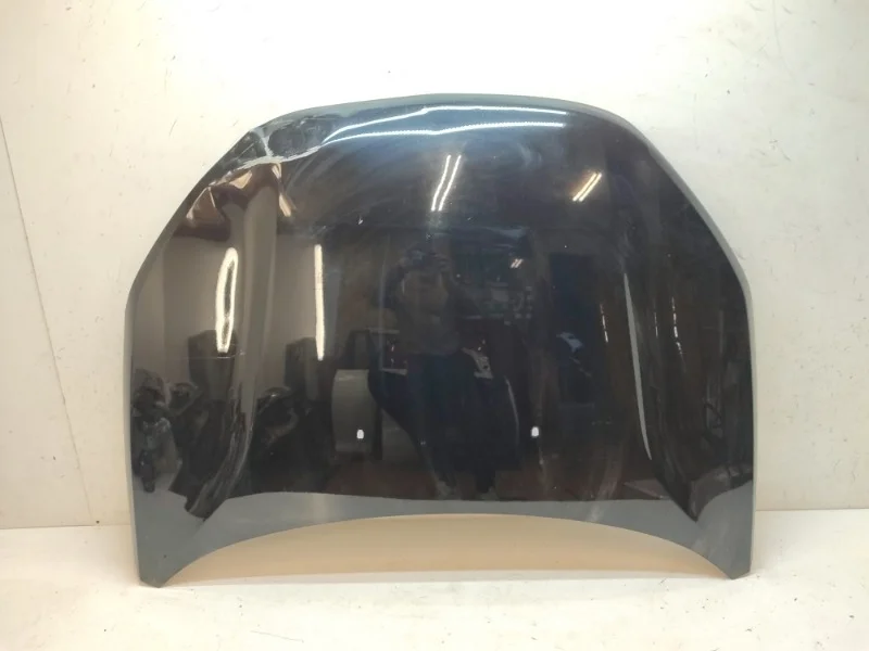 Капот Lada Vesta 2015-