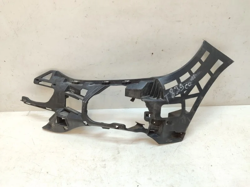 Кронштейн бампера Mercedes-Benz -Class 2013-2016 W212