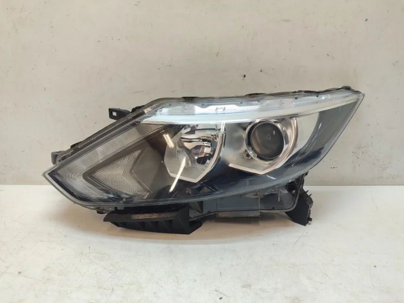 Фара Nissan Qashqai 2013-2019 J11