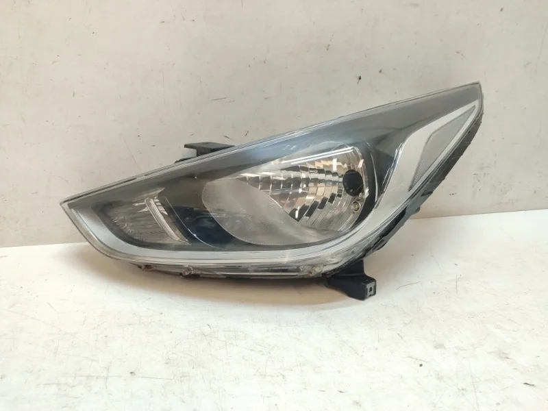 Фара Hyundai Solaris 2017-2024