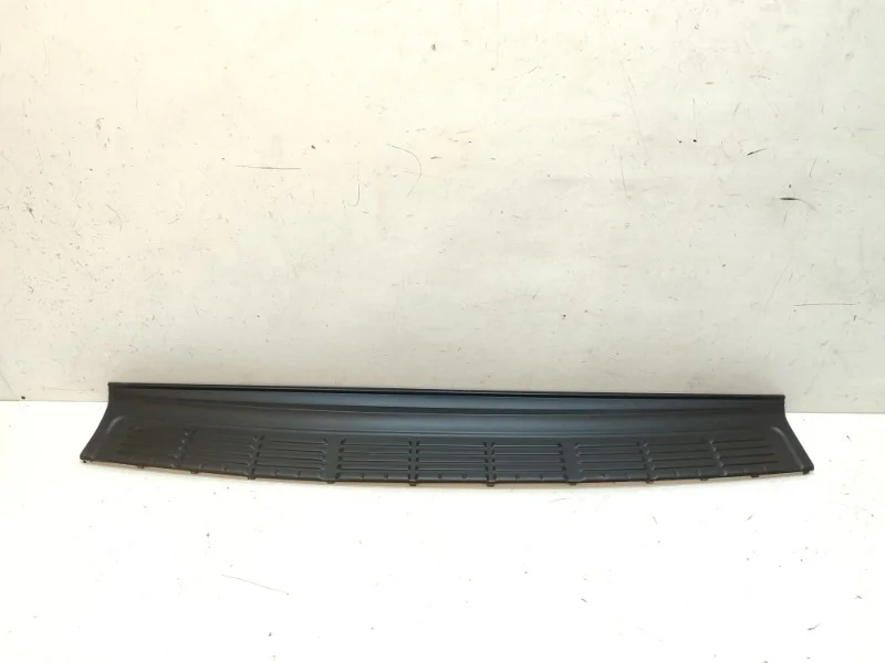 Накладка бампера Toyota Land Cruiser 2007-2016