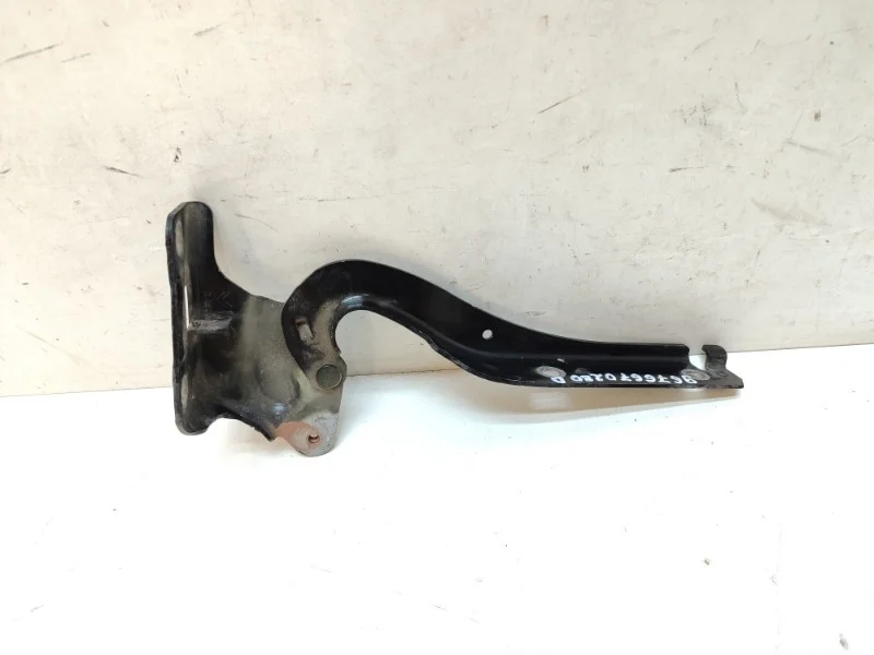 Петля капота Peugeot 508 2011-2018